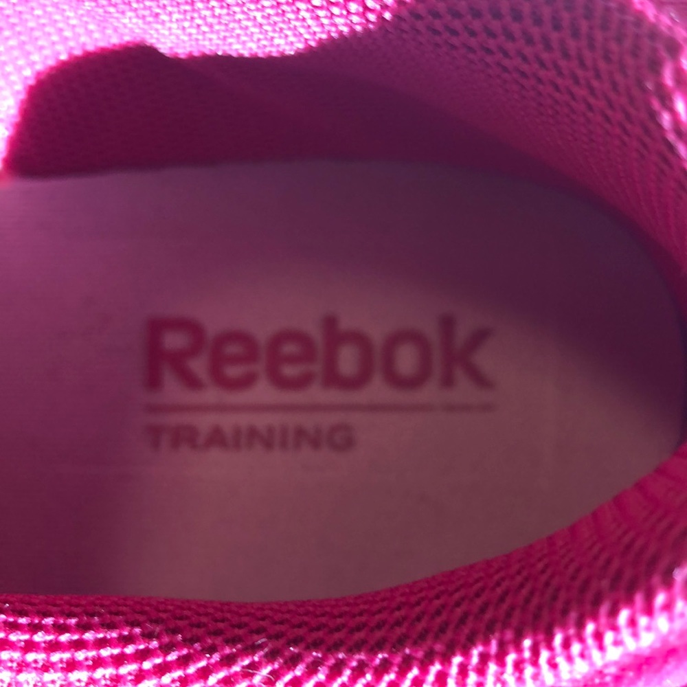 Reebok training shoes pink size 8 - Picture 3 of 5